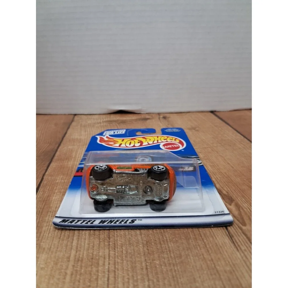 Hot Wheels Cat-A-Pult #978 Terrorific Series 2 of 4 Orange Die-Cast Car 1999